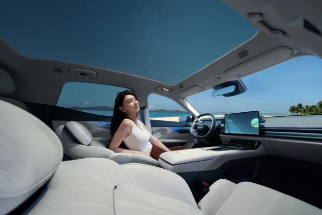 全新领克07 EM-P正式上市限时价1398万元起(图5)